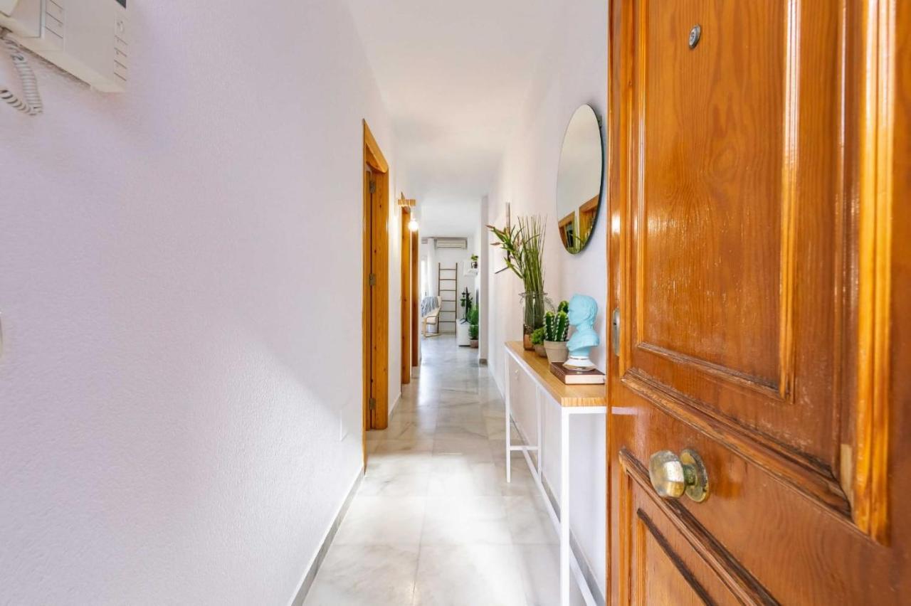 Fuengirola Los Boliches Paseo Maritimo Rey De Espana Esquina Lope De Vega 1 Dormitorio Mas Sofa Cama Salon Mas Cama Supletoria Exterior foto