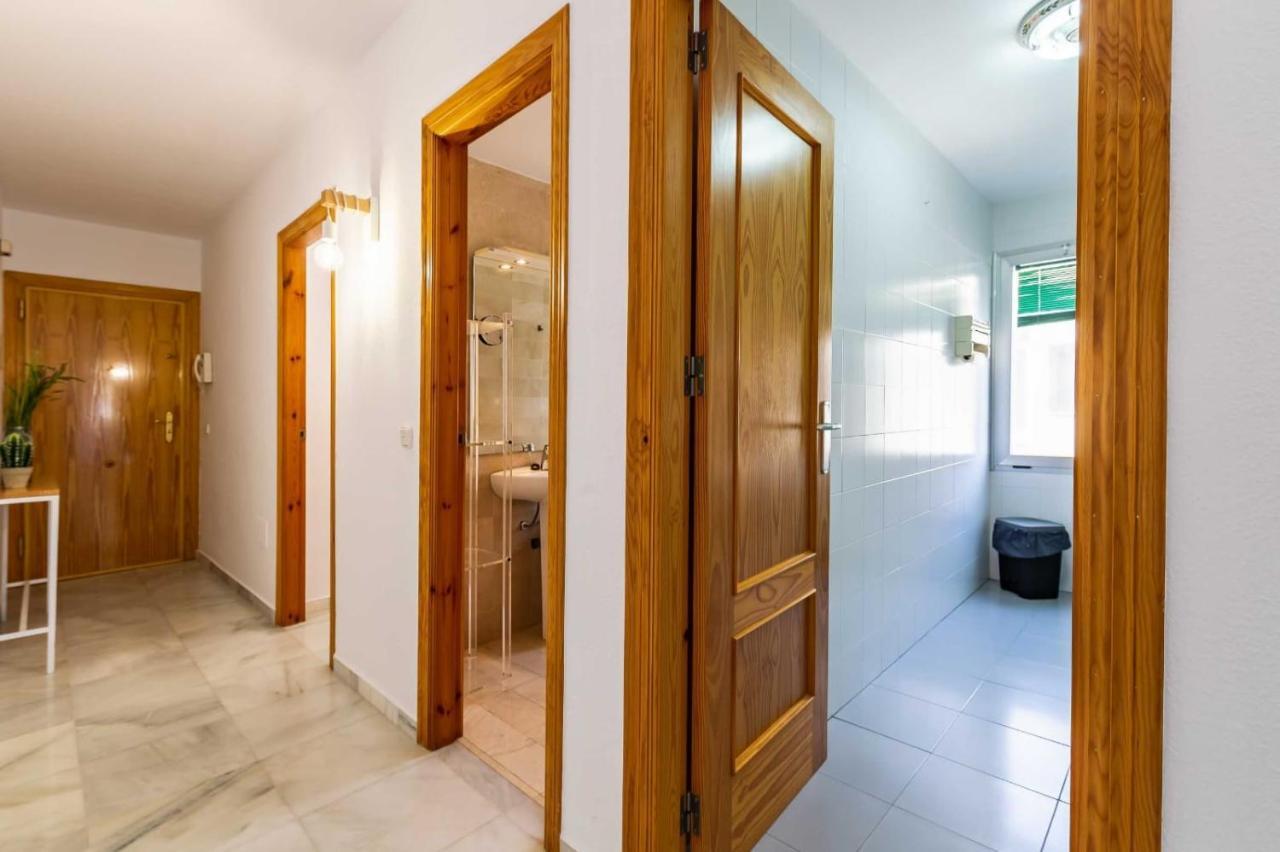 Fuengirola Los Boliches Paseo Maritimo Rey De Espana Esquina Lope De Vega 1 Dormitorio Mas Sofa Cama Salon Mas Cama Supletoria Exterior foto